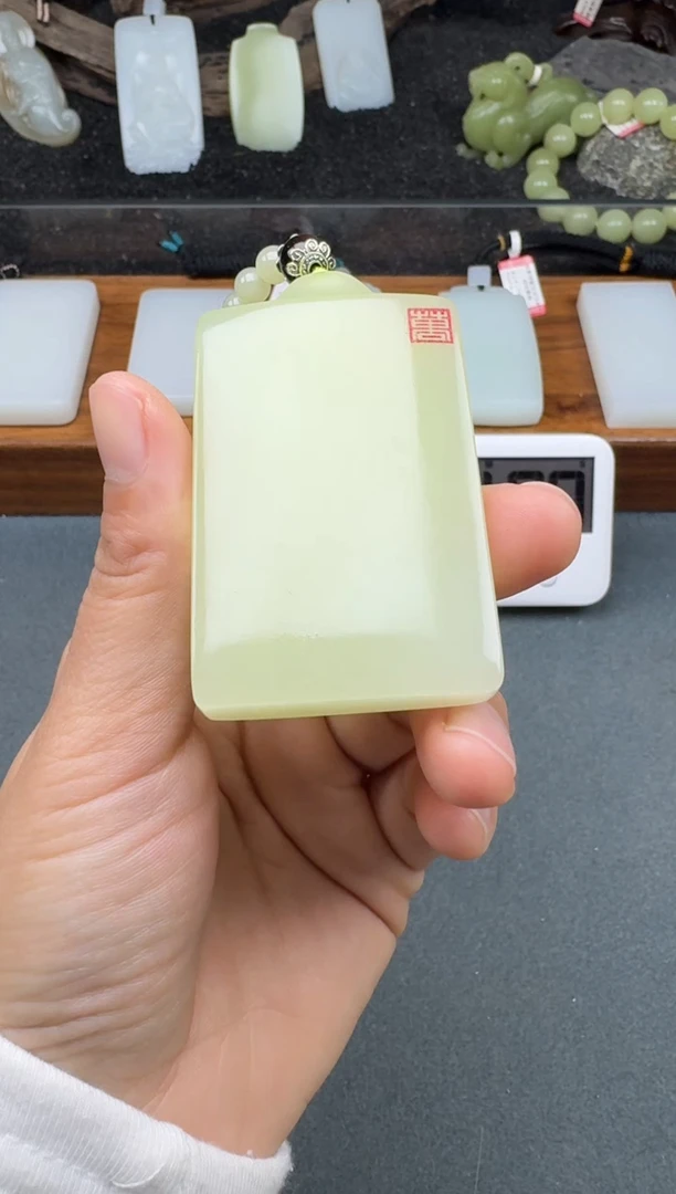 颈饰未镶嵌和田玉2