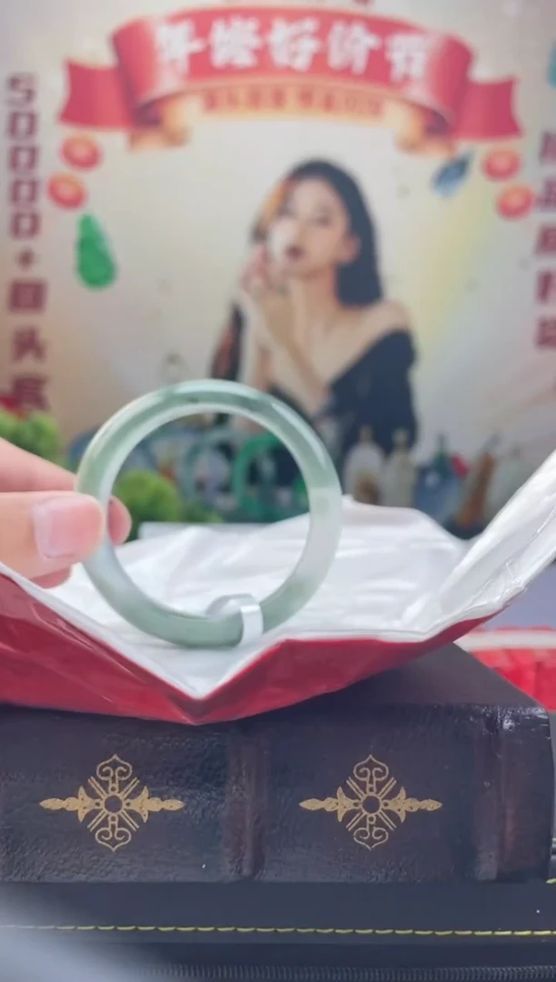 【闪购商品】翡翠手镯未镶嵌手镯14