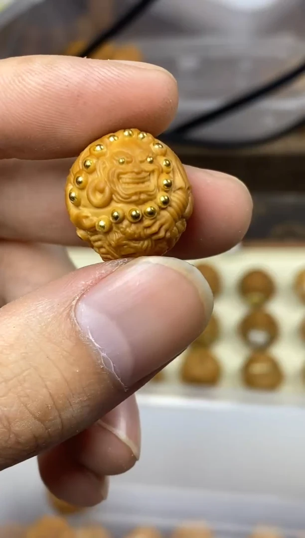 猴头核桃吊坠伏虎 重工