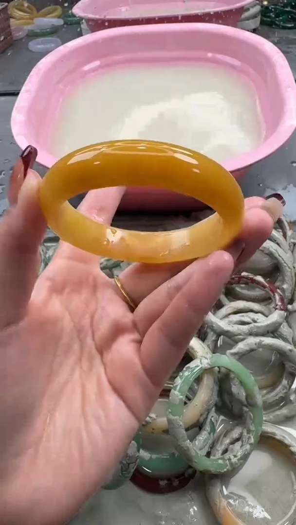 未镶嵌手镯石英质玉13
