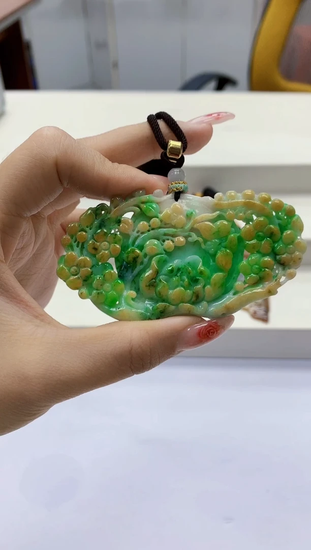 未镶嵌定制翡翠5060ty-毛货挂件94