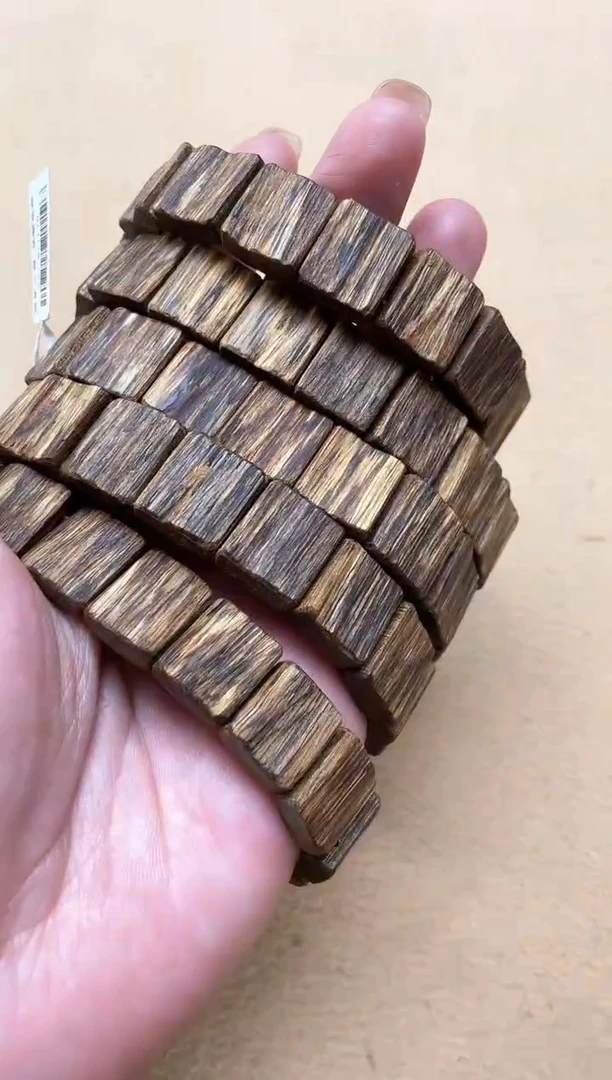 【闪购商品】沉香手串菩萨棋随型手牌单圈多样性发其一