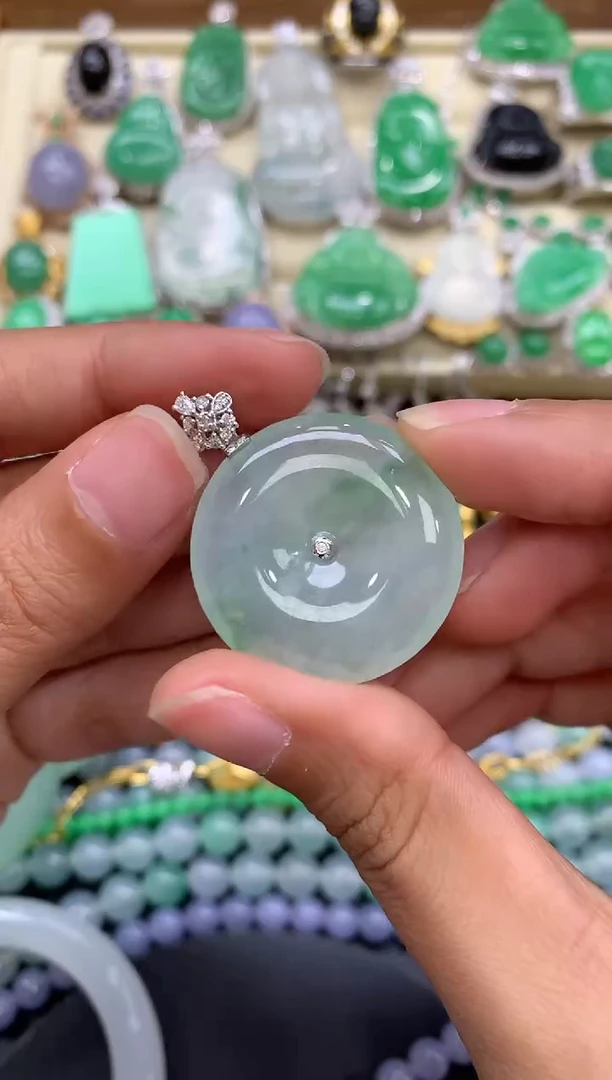 【闪购商品】翡翠颈饰18K金镶嵌270-中国好珍宝