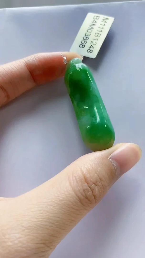 未镶嵌定制翡翠5145zm-毛货挂件33瓜