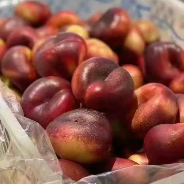 【果真不错】早春进口油蟠桃 初恋的味道，智利产 2斤/4斤 脆甜多汁，美味（武汉小时达同城配送）