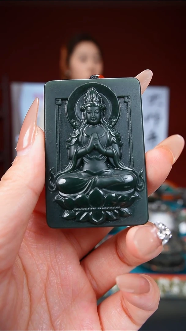 颈饰未镶嵌和田玉（青玉）观音山水牌