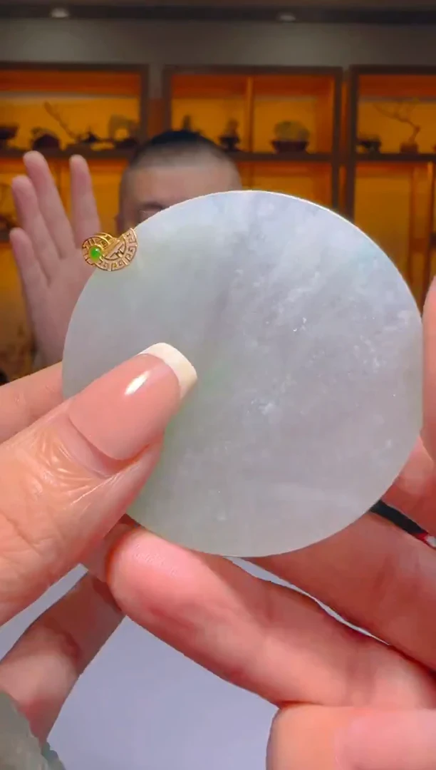 18K金镶嵌定制翡翠R-@@QJYY122451多样性发其一