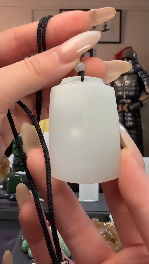 颈饰未镶嵌和田玉白玉无事牌