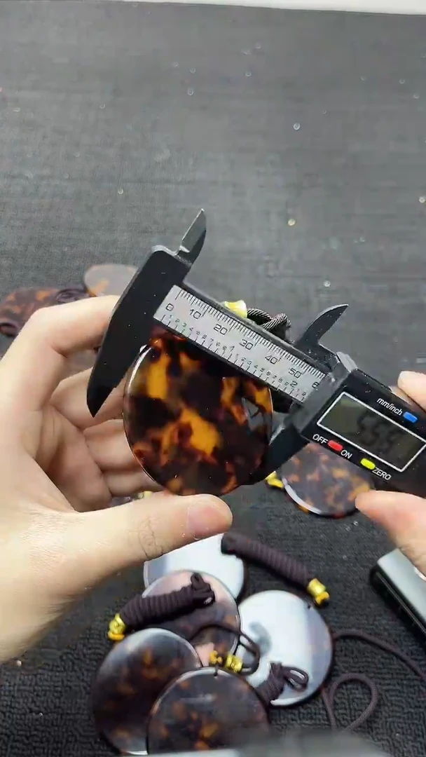 【闪购商品】硅化珊瑚吊坠(不含链)未镶嵌精美吊坠33