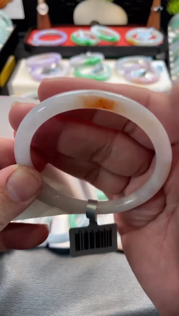 未镶嵌手镯翡翠75号链接 有纹裂 58圆条