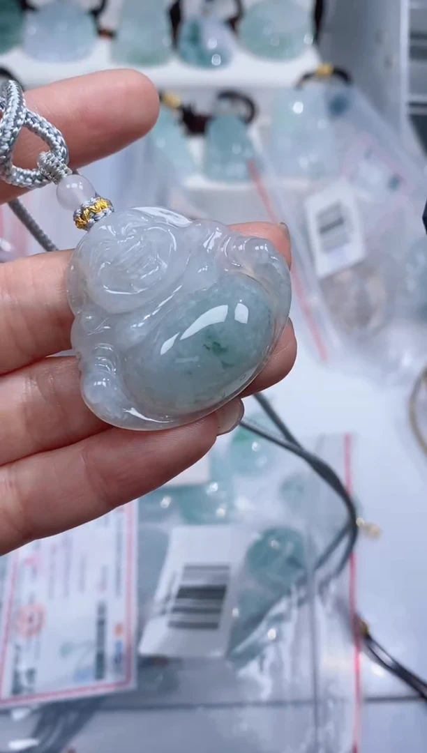 颈饰未镶嵌翡翠吊坠