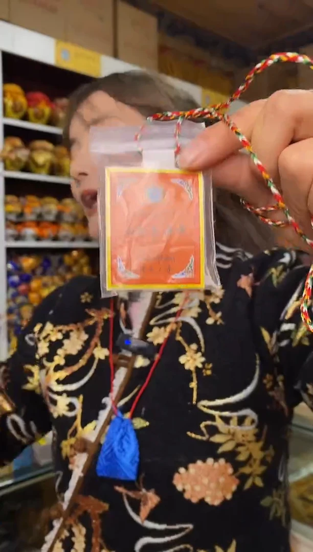 【闪购商品】泥塑大白伞盖-主播自戴