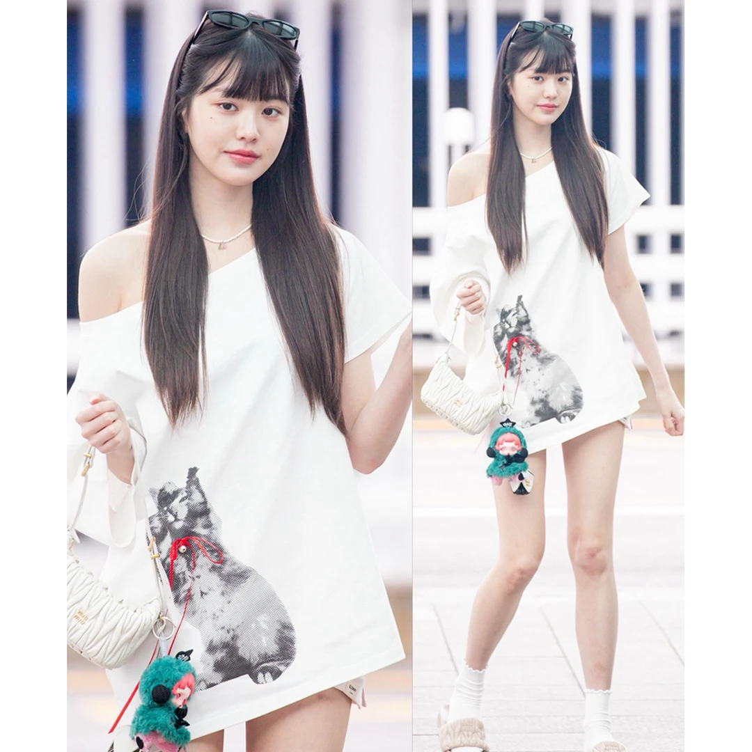 【张元英同款】MARKGONG 斜开肩小猫印花短袖T恤女25AW早秋新款