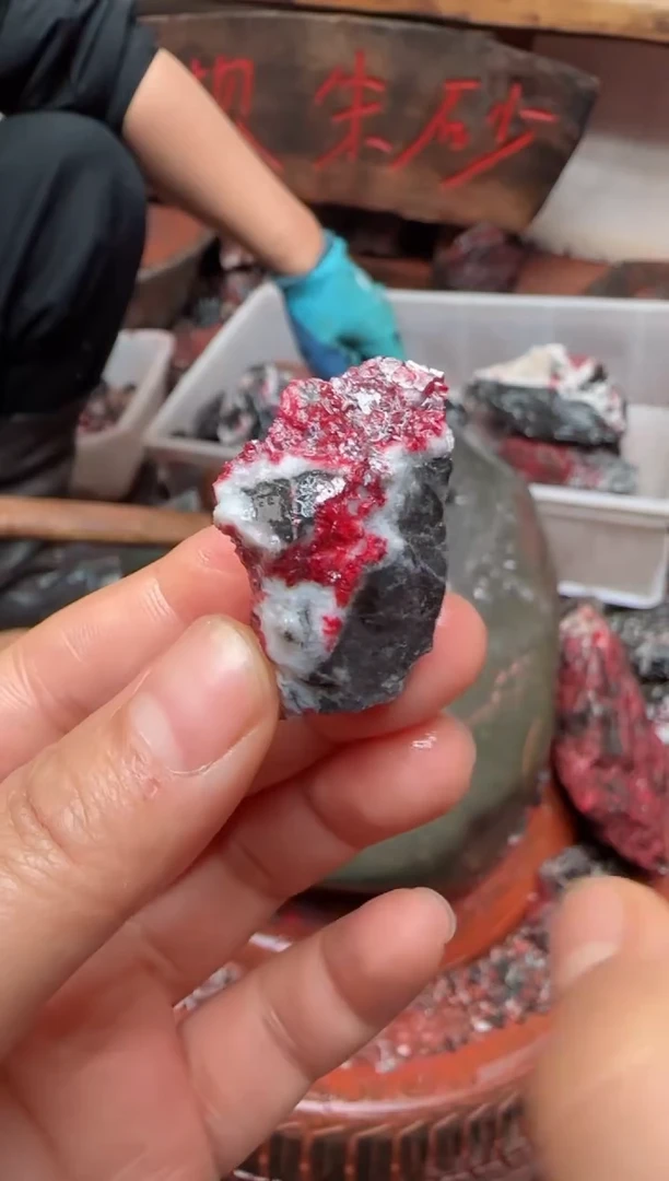 天然辰砂原矿石9