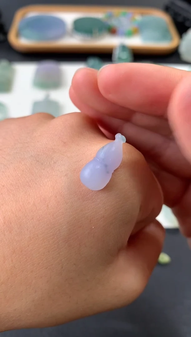 未镶嵌定制翡翠翡翠