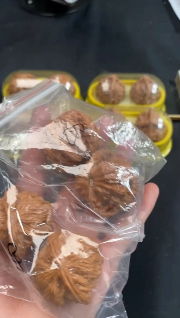 把件文玩核桃磨盘40尺随机发