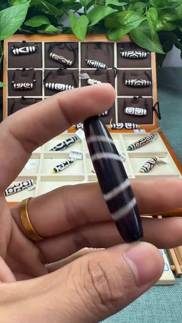 玛瑙/玉髓（覆膜）吊坠(不含链)未镶嵌15.