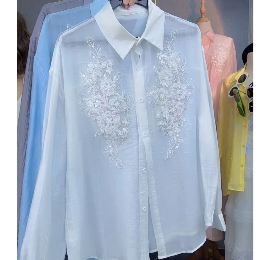 秋季绣花衬衣上衣衬衫长袖单排多扣薄款时尚常规款