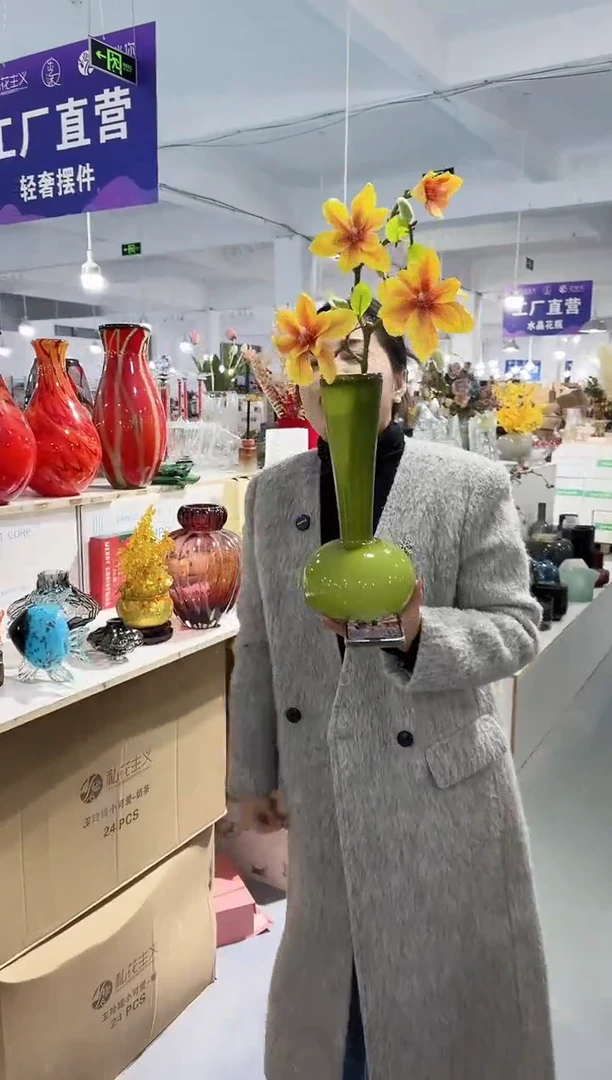 【闪购商品】玻璃安琪花瓶微瑕-4U2F