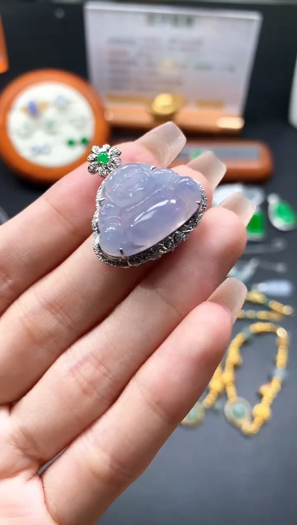 翡翠18K金镶嵌颈饰佛公|不退不换