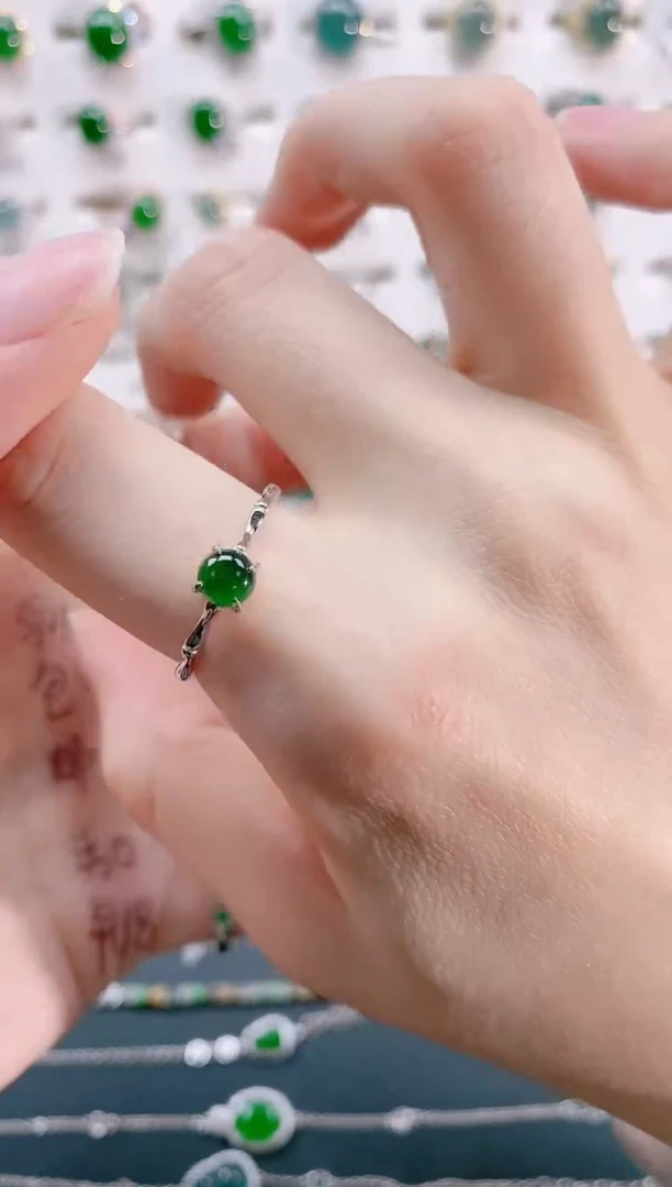 【闪购商品】翡翠戒指银S925镶嵌天然翡翠