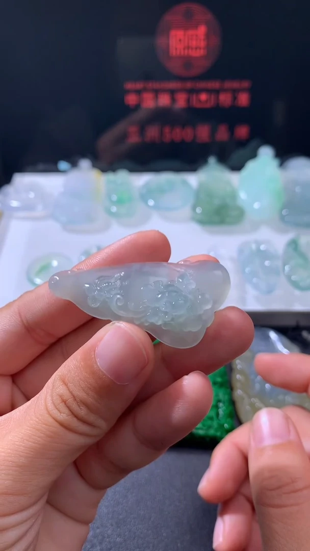 未镶嵌定制翡翠