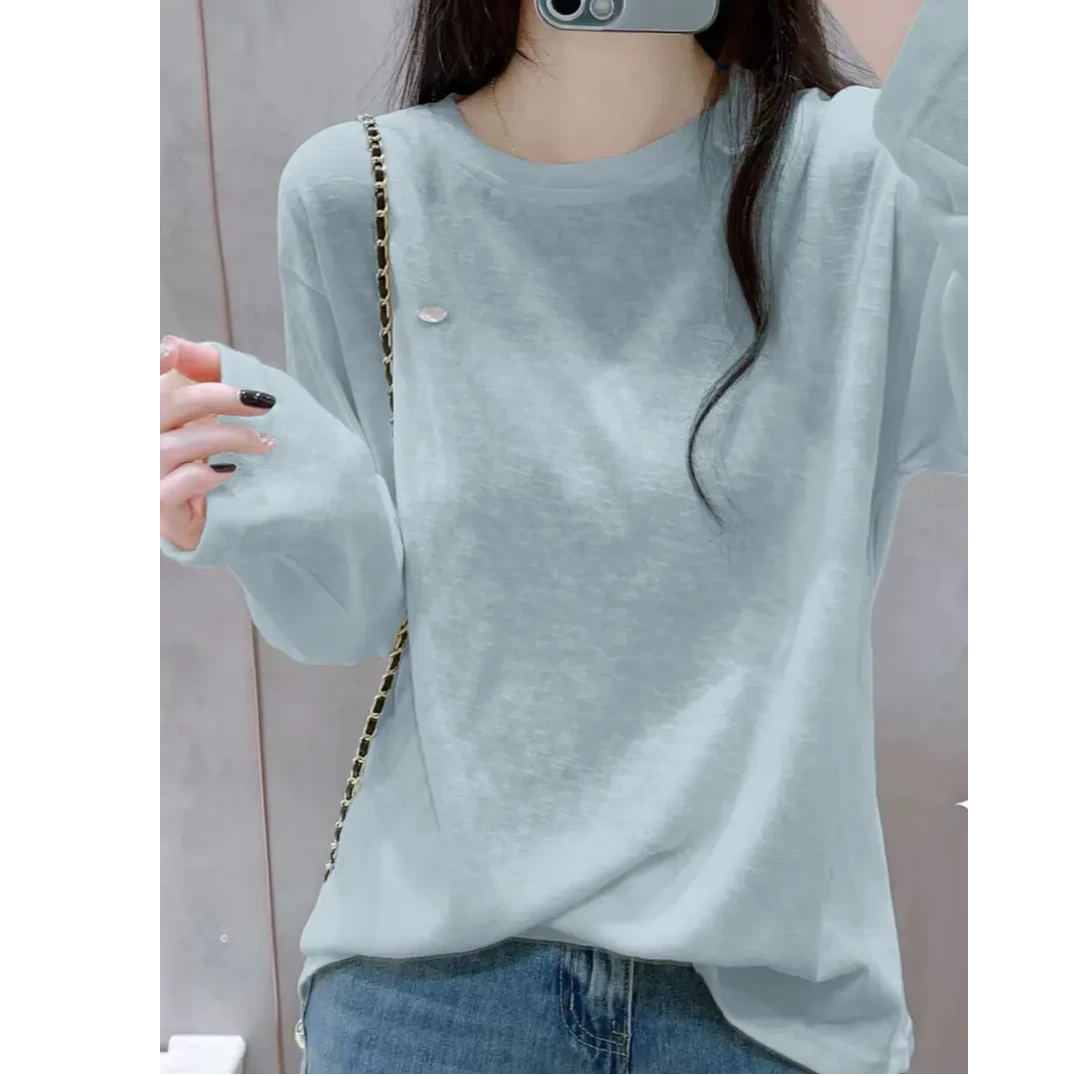 浅蓝色宽松T恤休闲显瘦套头打底衫秋装女内搭长袖雪花棉贝壳上衣
