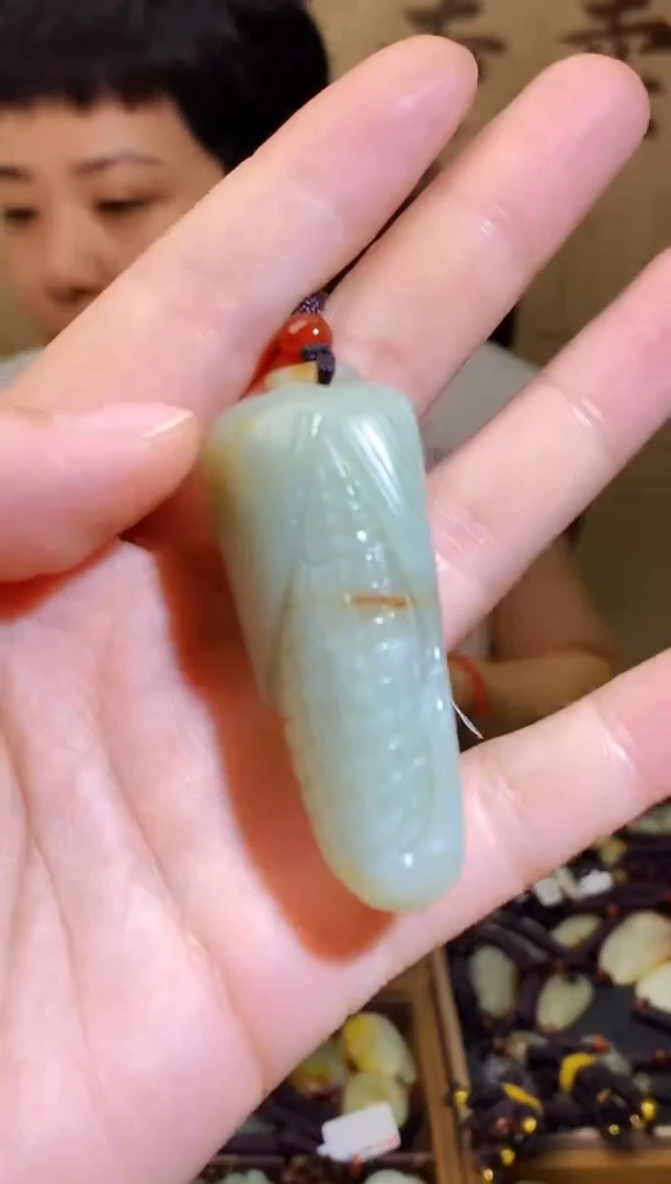 和田玉未镶嵌颈饰1