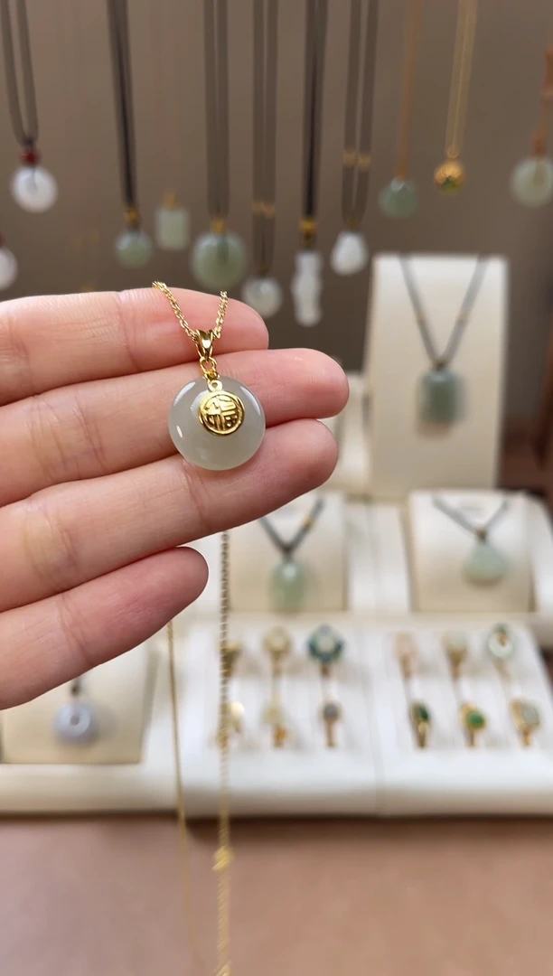 颈饰银S925镶嵌和田玉和田玉吊坠