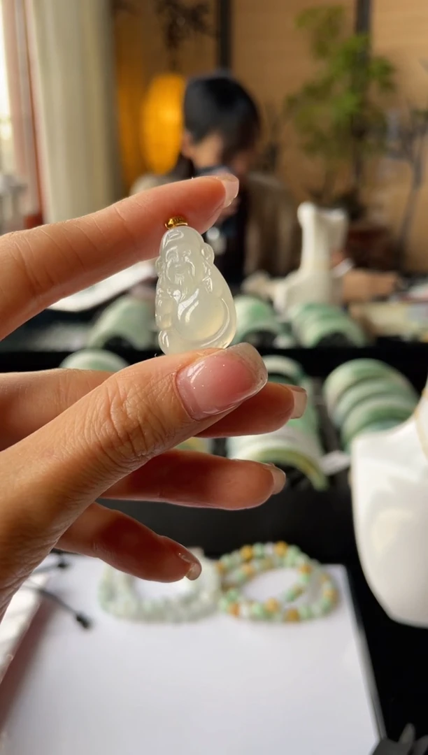 【闪购商品】翡翠颈饰18K金镶嵌财神