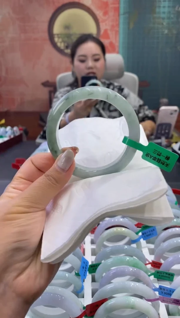 未镶嵌手镯翡翠多人00011573