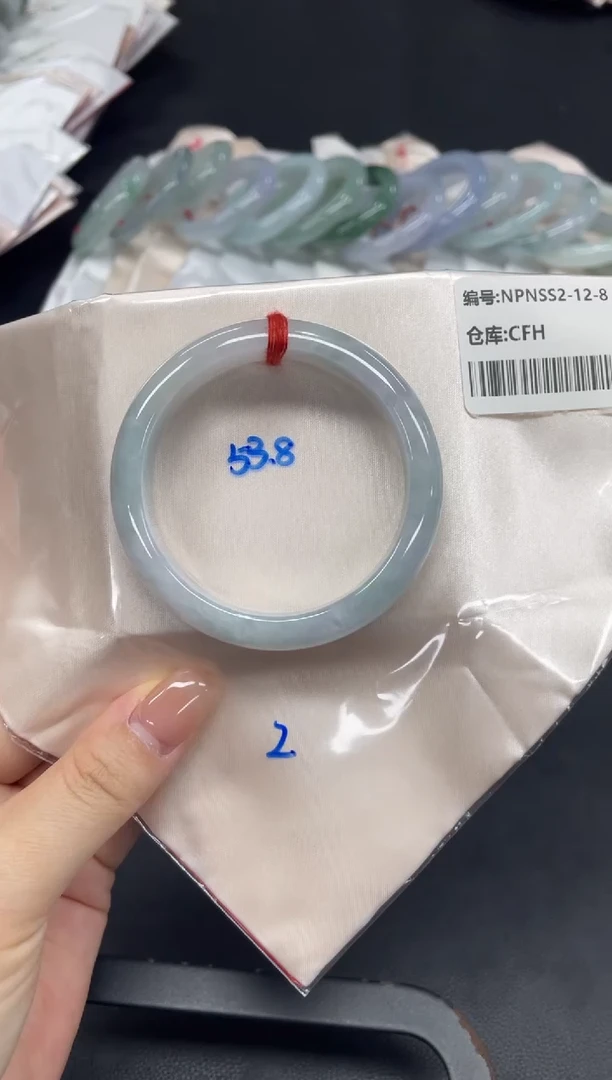 未镶嵌手镯翡翠翡翠手镯