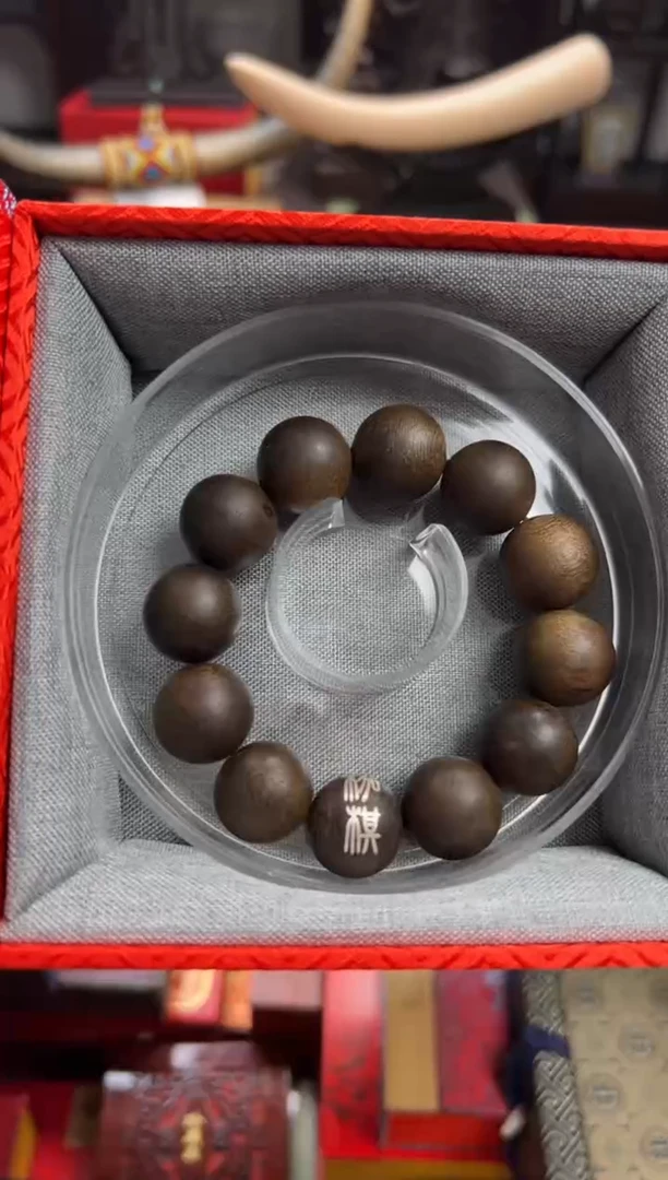 【闪购商品】沉香木手串—————————