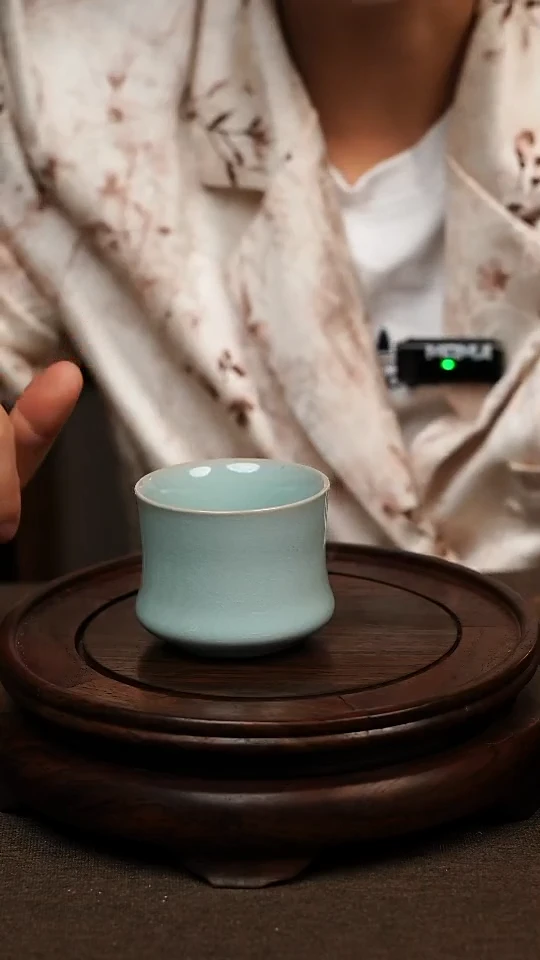 瓷片天青色全手束腰杯80ml微瑕不带礼盒