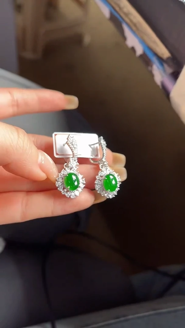 【闪购商品】翡翠耳饰未镶嵌100638747