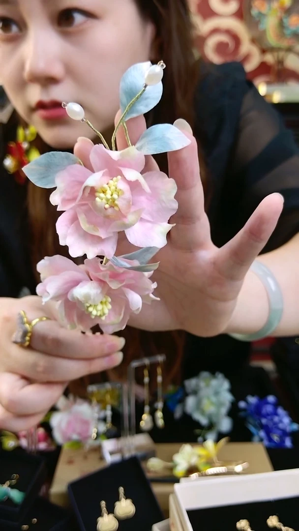刺绣纯手工非遗绒花