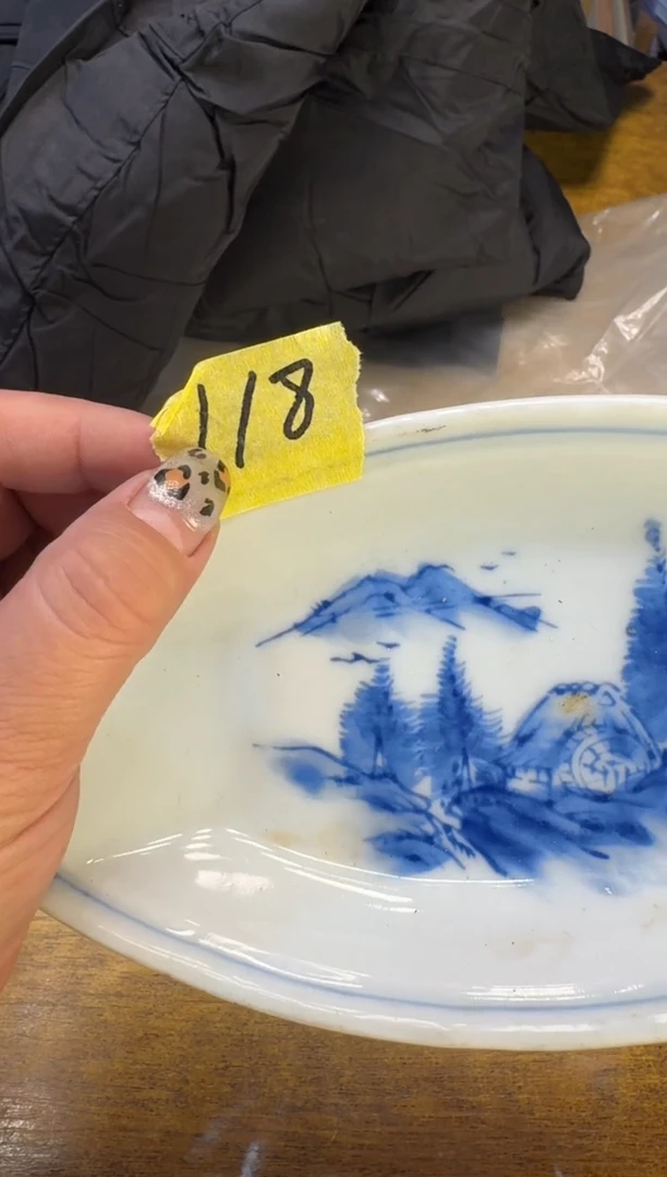 瓷器瓷器瑕疵破破118 M碗