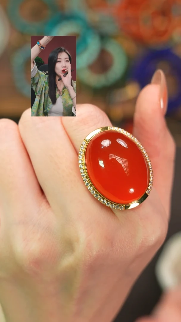 18K金镶嵌南红玛瑙戒指风*楼遇见匠心品质回血