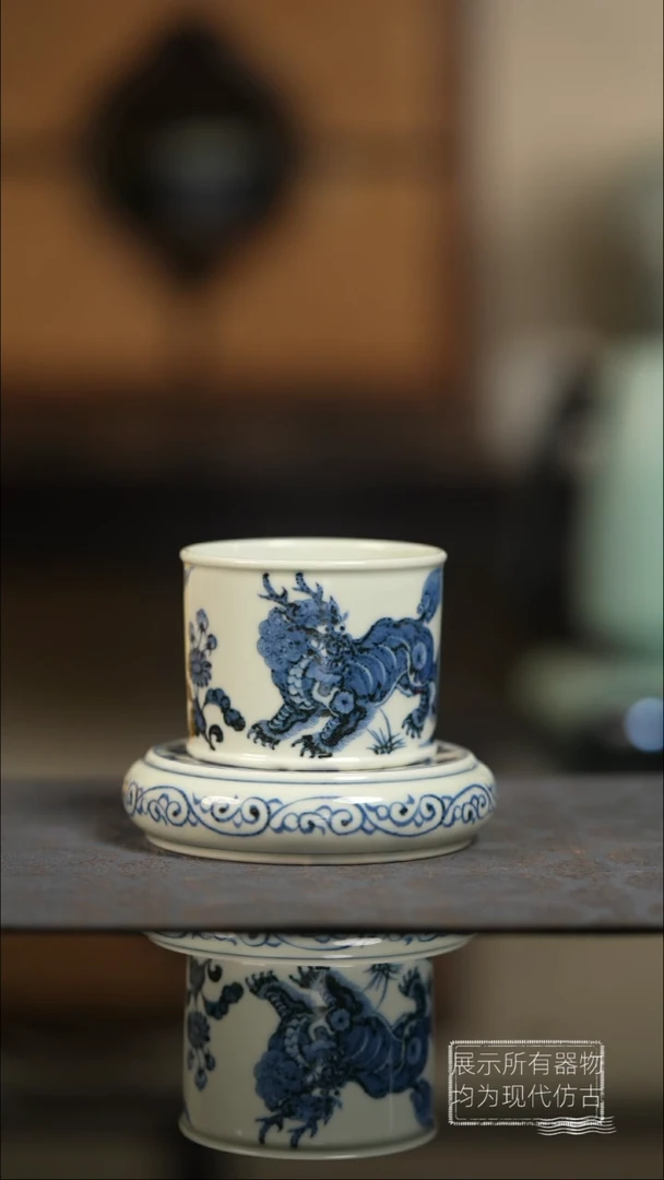 明续幽蓝狻猊直口狮子杯