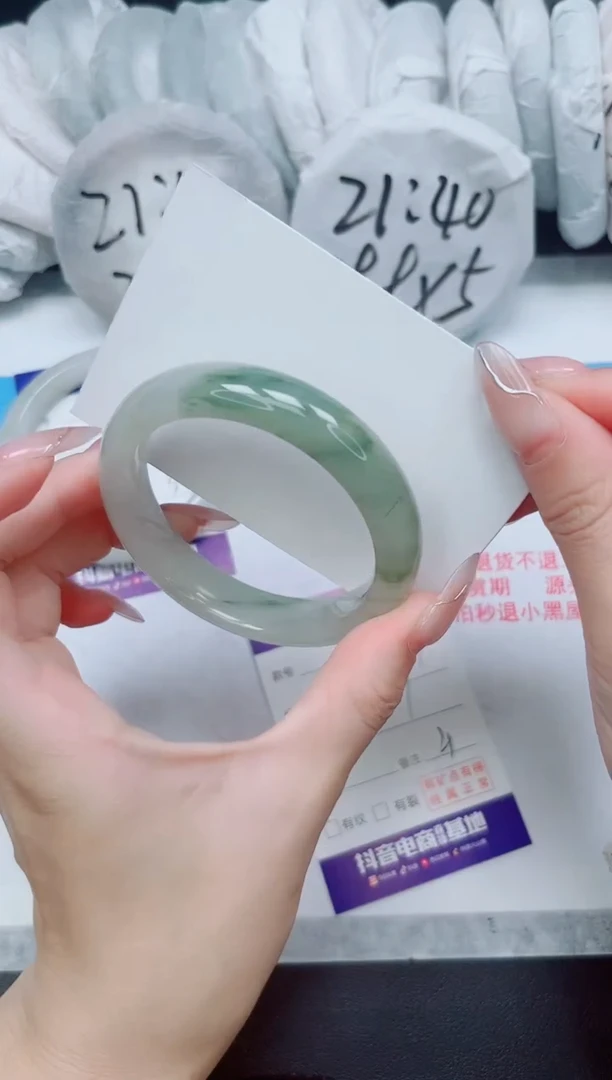 【闪购商品】石英质玉手镯未镶嵌287