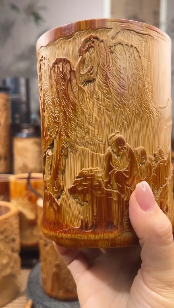 老*西山放鹤笔筒一只