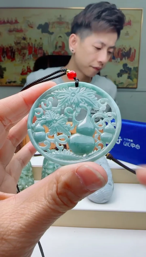 【闪购商品】翡翠颈饰未镶嵌1111111111