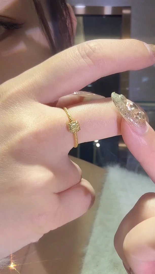 18K金镶嵌戒指钻石cy多样性发其一