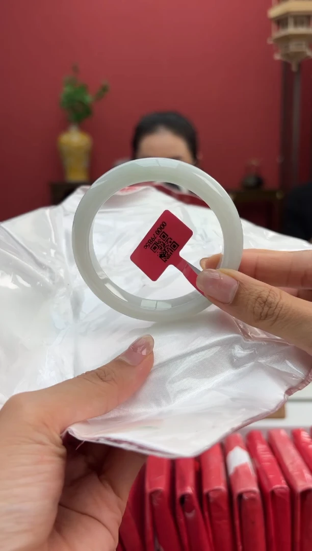翡翠手镯未镶嵌1手镯
