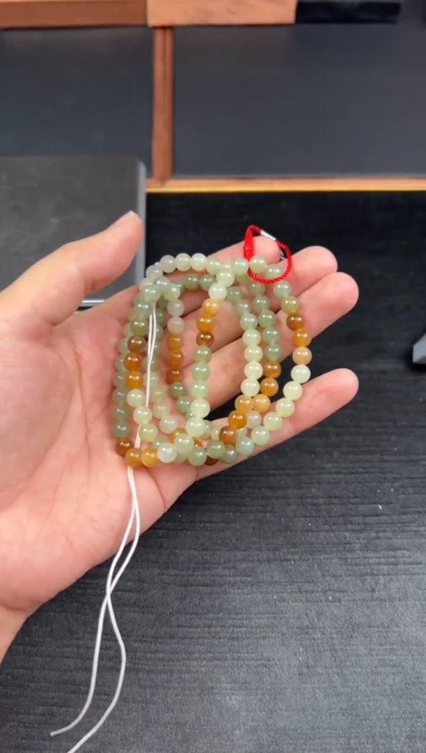 【闪购商品】和田玉手串未镶嵌若羌微色差卡6长串