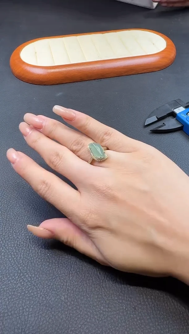 颈饰未镶嵌翡翠0066924