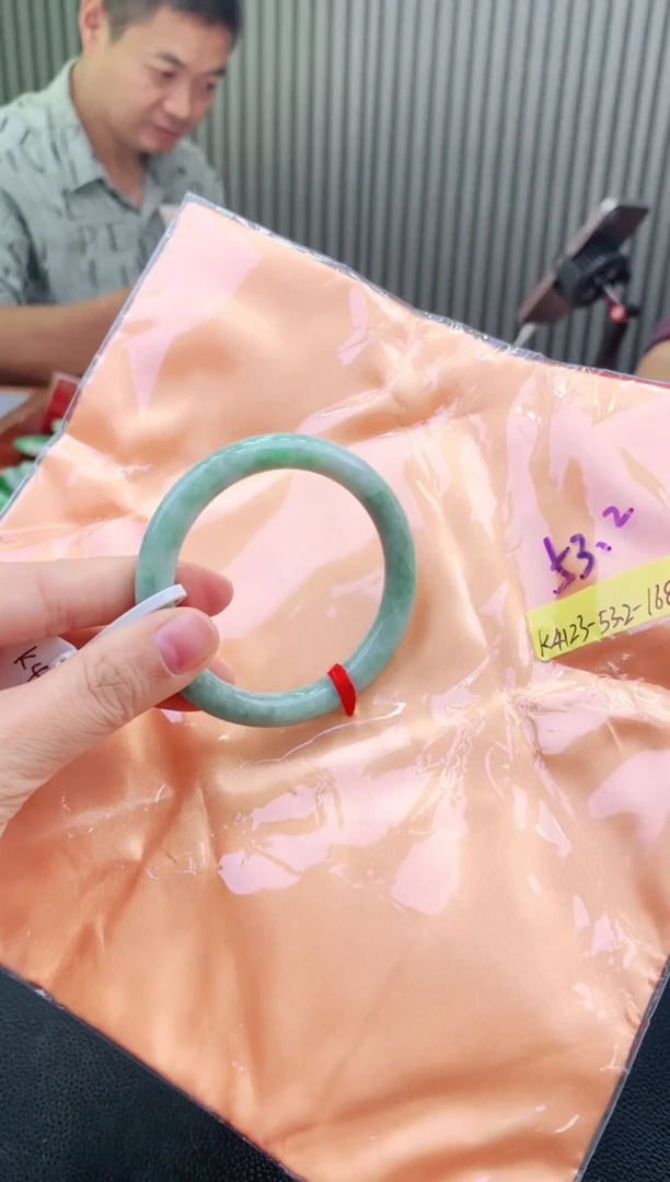 未镶嵌手镯翡翠111