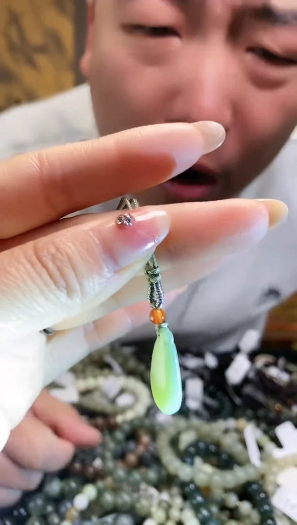 【闪购商品】和田玉颈饰未镶嵌多样性发货，拍一发一