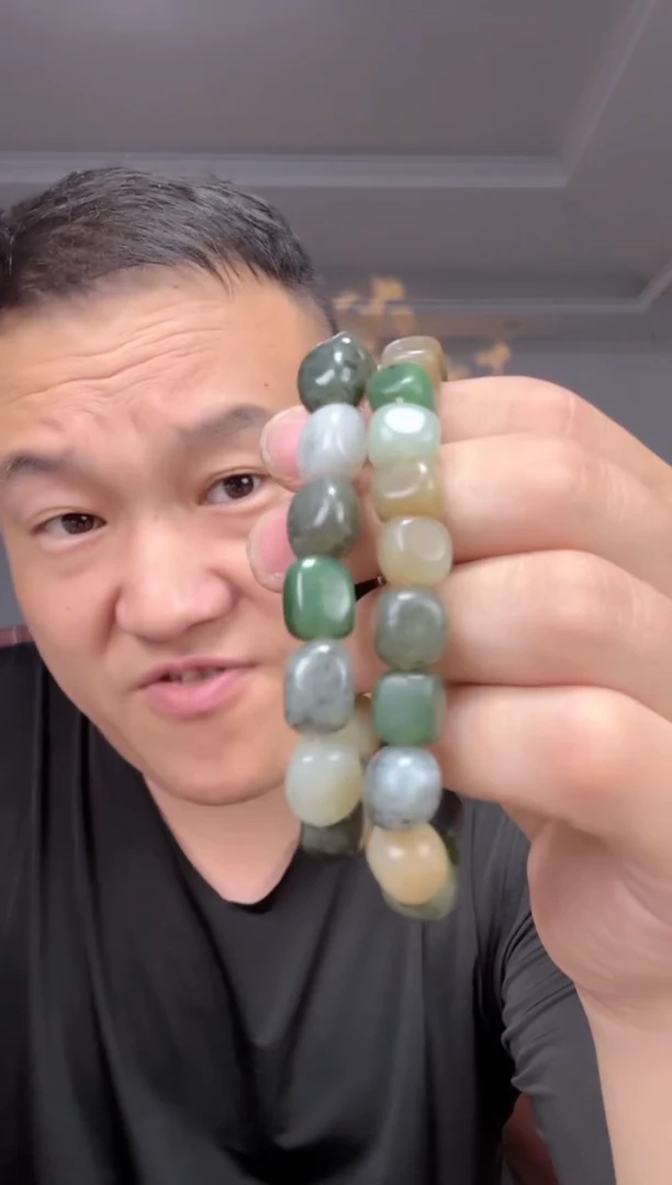 和田玉未镶嵌颈饰1