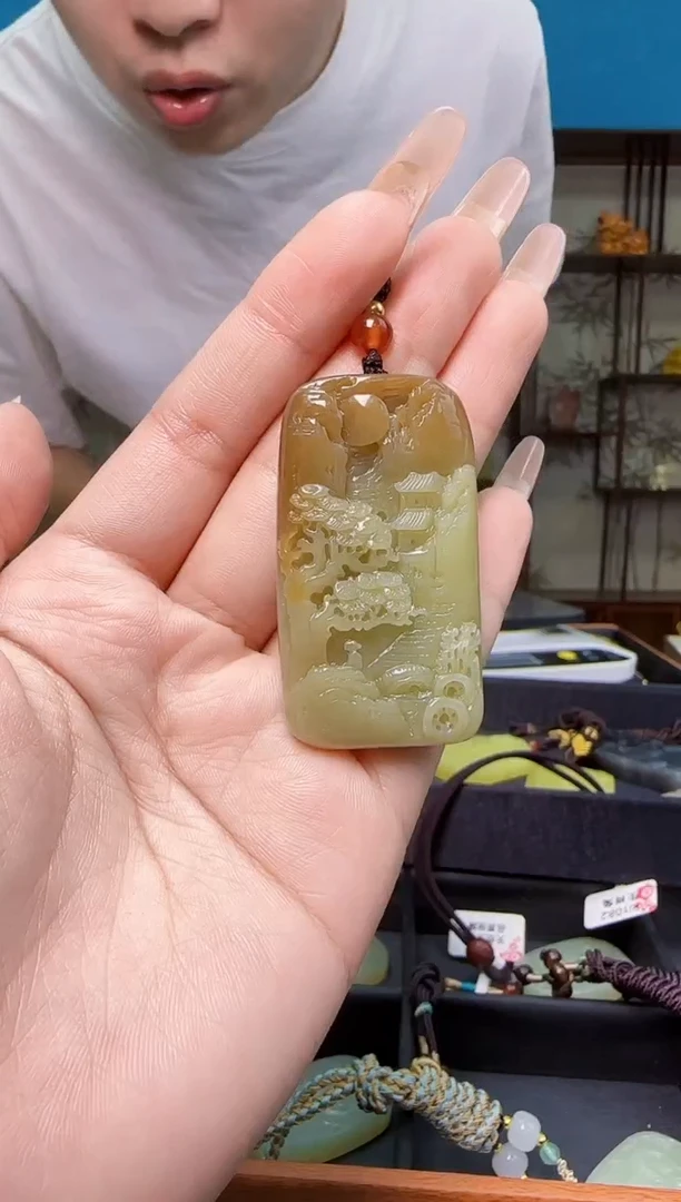 颈饰未镶嵌和田玉1